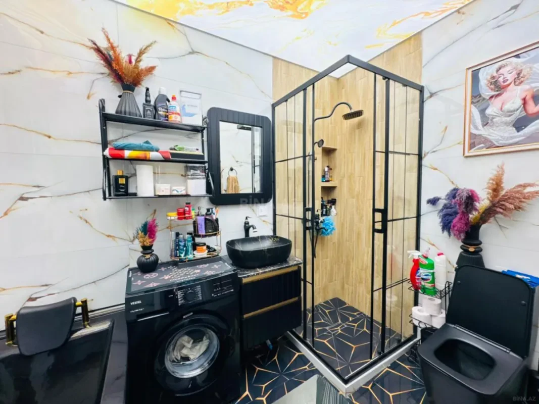 Satılır 2 otaqlı mənzil 107 m²