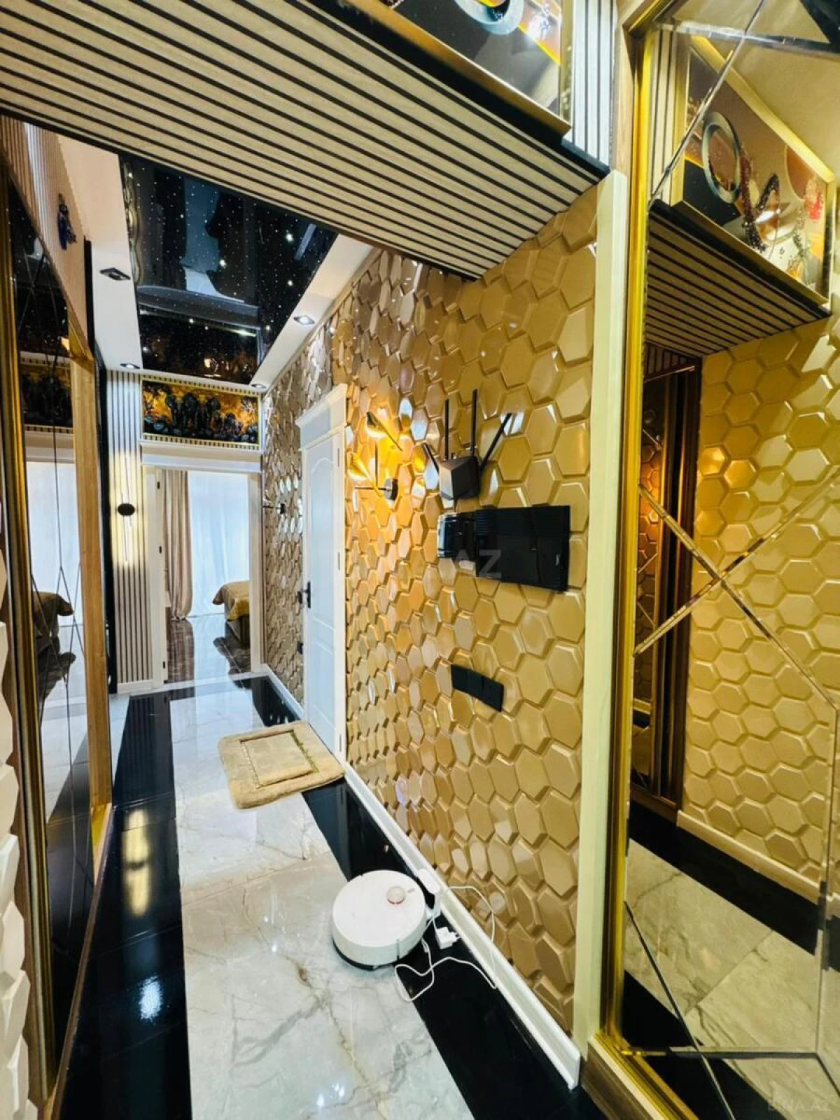 Satılır 2 otaqlı mənzil 107 m²