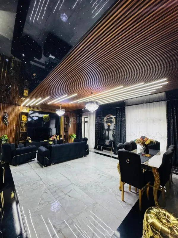 Satılır 2 otaqlı mənzil 107 m²