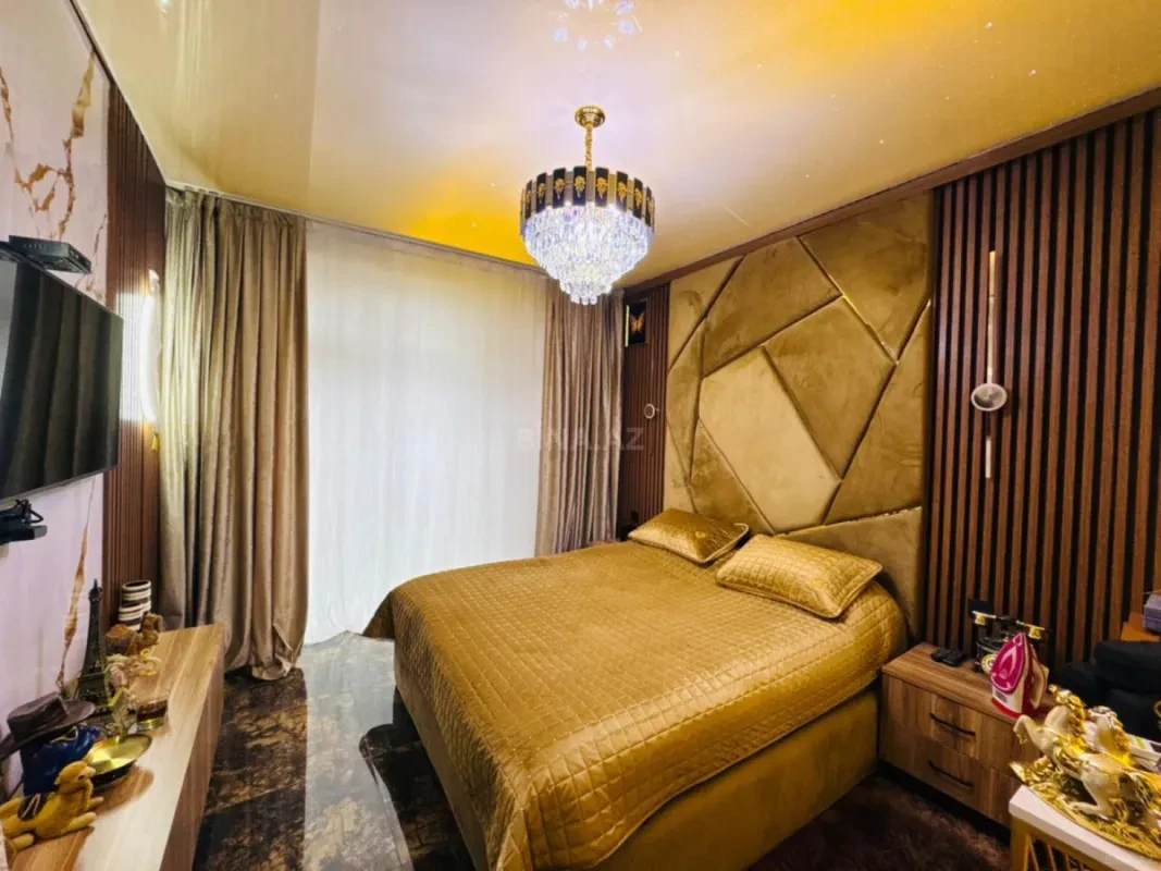 Satılır 2 otaqlı mənzil 107 m²