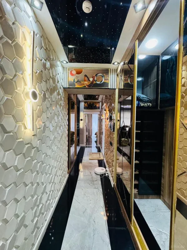 Satılır 2 otaqlı mənzil 107 m²