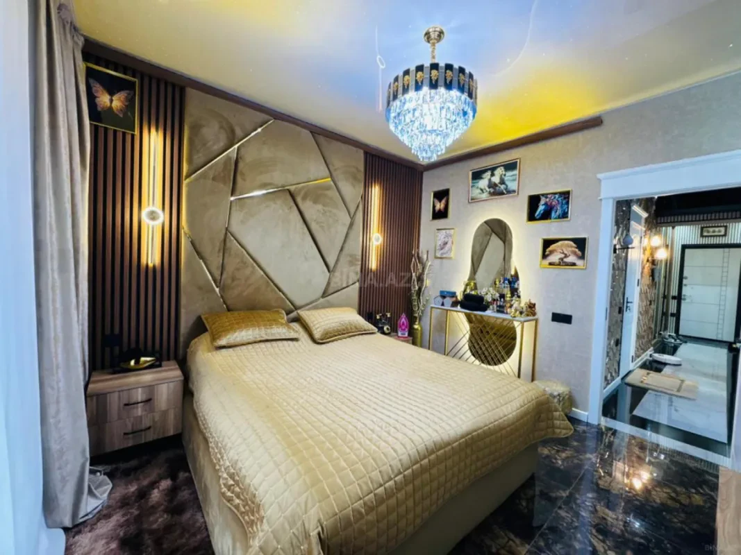 Satılır 2 otaqlı mənzil 107 m²