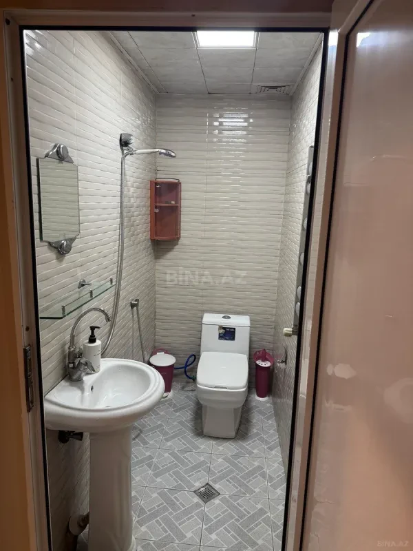 Kirayə verilir 2 otaqlı mənzil 70 m²