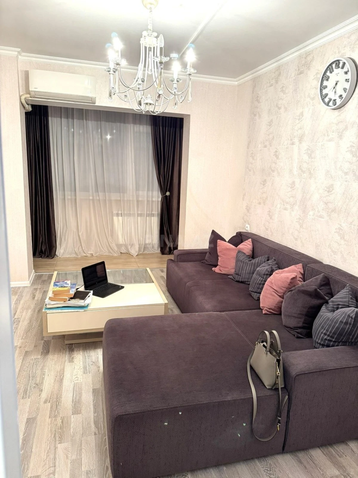 Kirayə verilir 2 otaqlı mənzil 70 m²