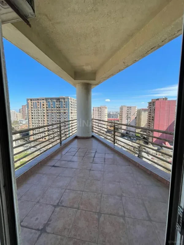 Kirayə verilir 5 otaqlı ofis 250 m²