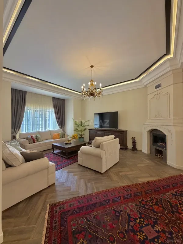 Satılır 5 otaqlı həyət evi 400 m²