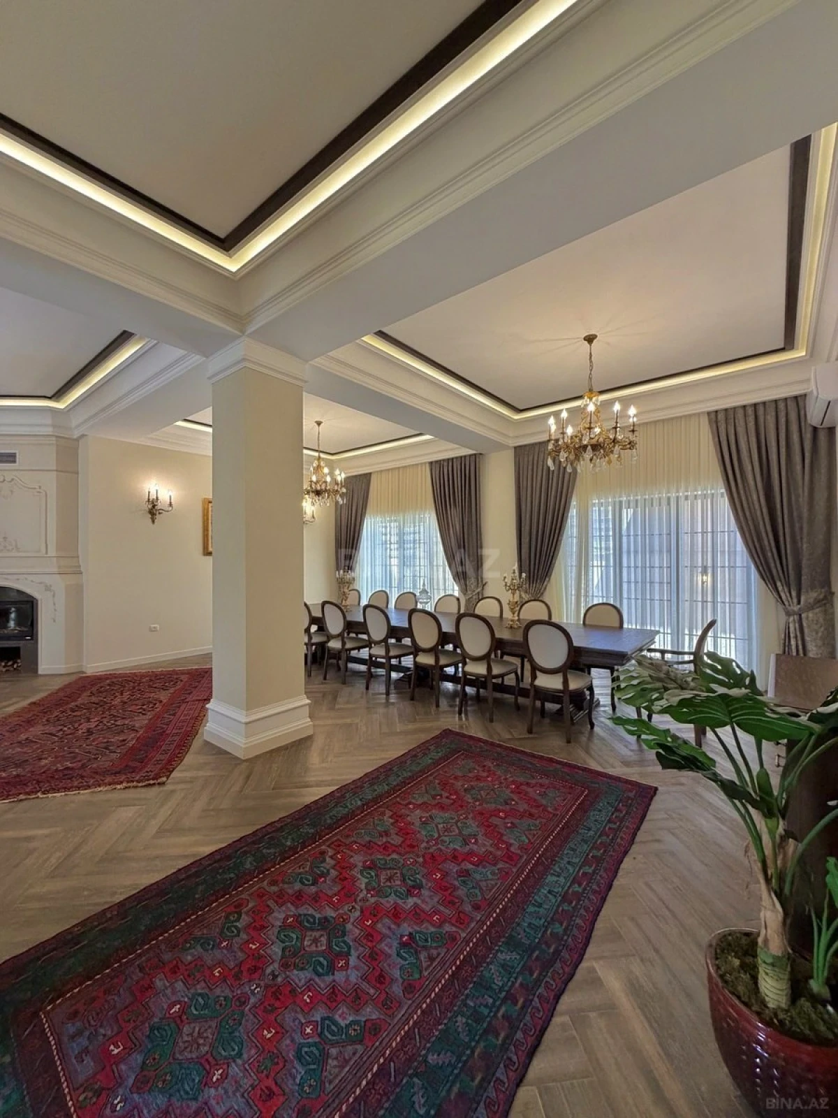 Satılır 5 otaqlı həyət evi 400 m²