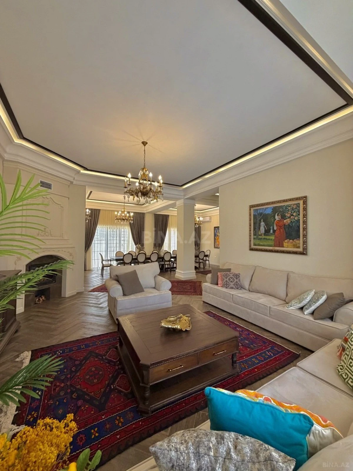 Satılır 5 otaqlı həyət evi 400 m²