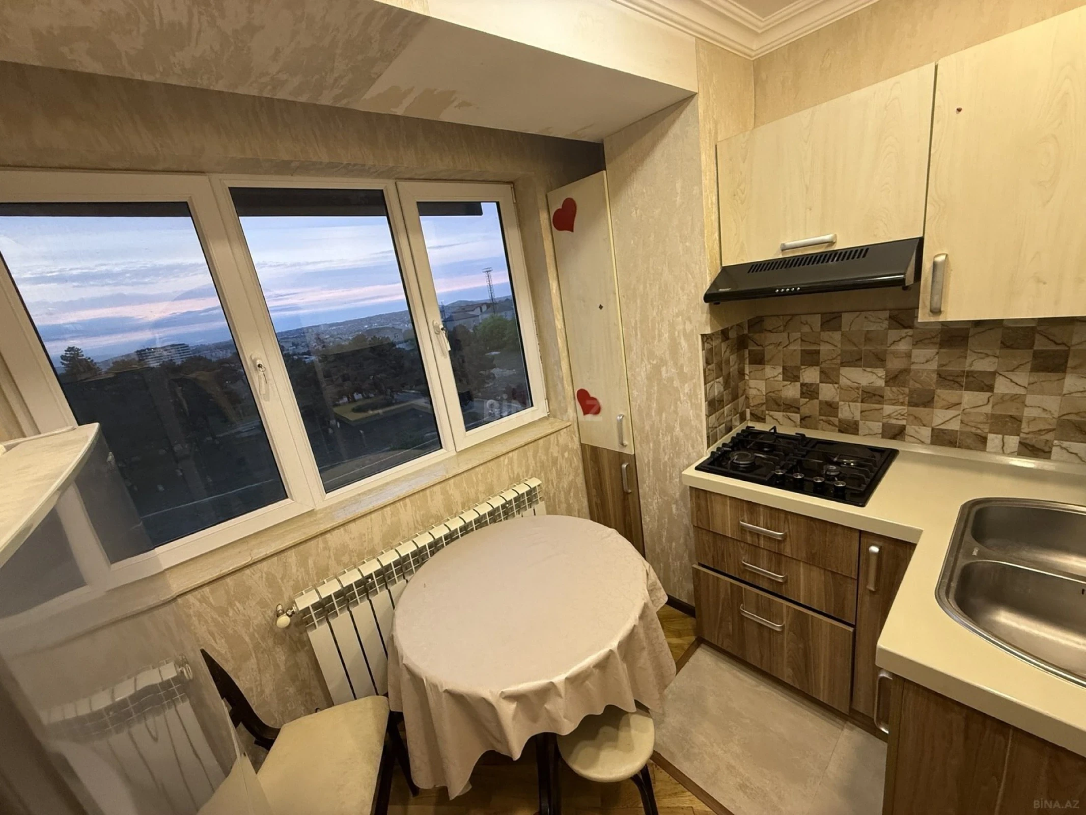 Kirayə verilir 3 otaqlı mənzil 77 m²