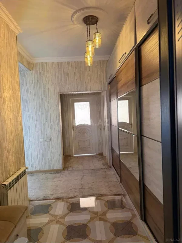 Satılır 3 otaqlı mənzil 109 m²