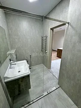 Satılır 2 otaqlı mənzil 77 m²
