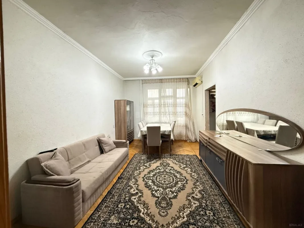 Kirayə verilir 2 otaqlı mənzil 60 m²