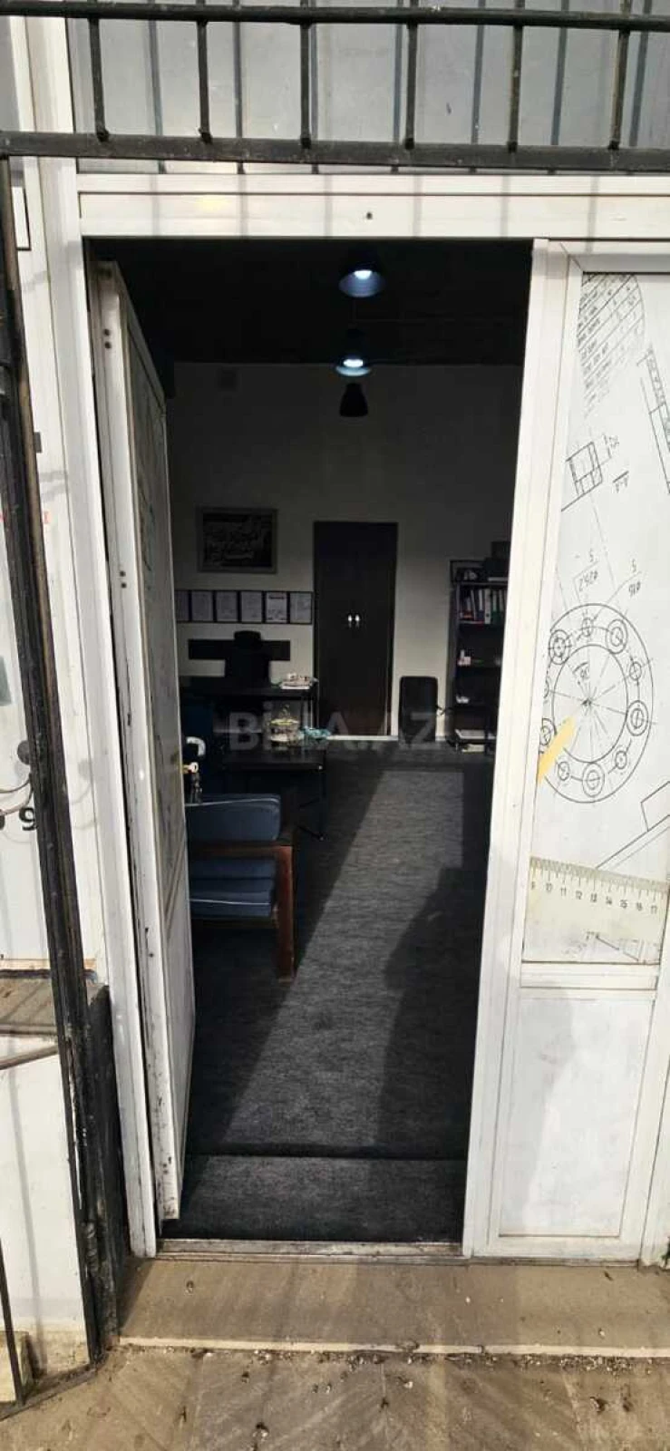 Satılır obyekt 28 m²