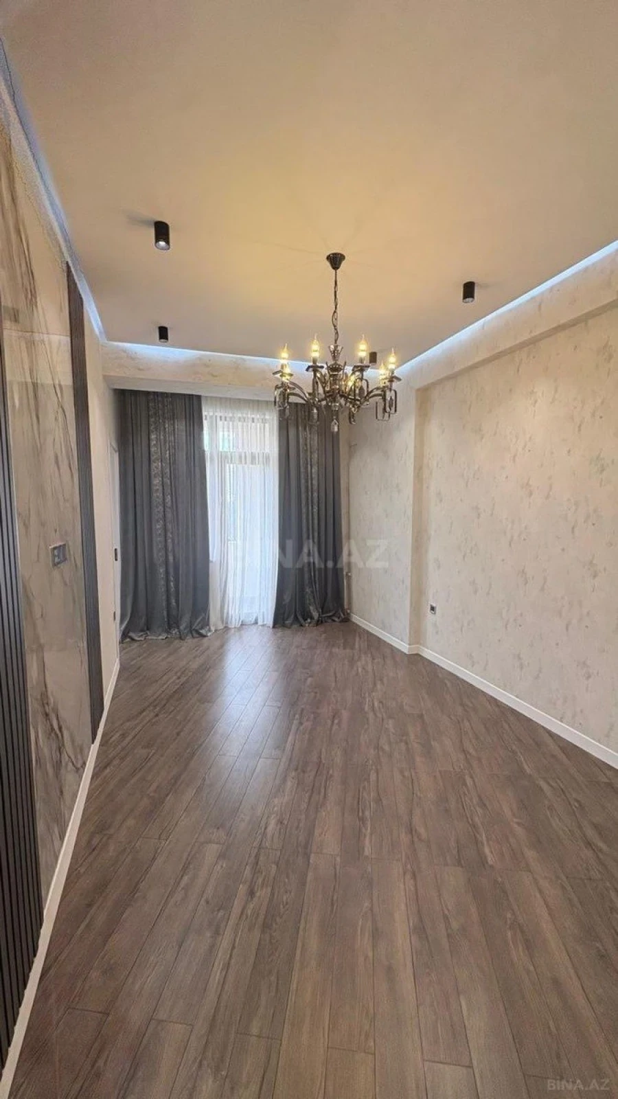 Satılır 2 otaqlı mənzil 65 m²