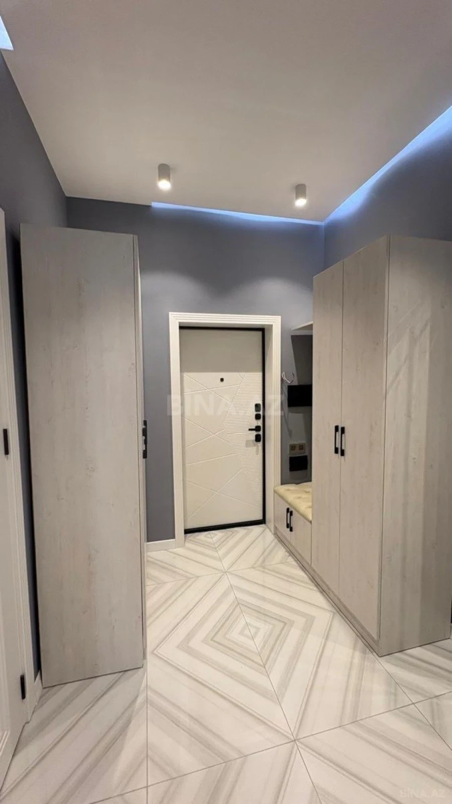 Satılır 2 otaqlı mənzil 65 m²