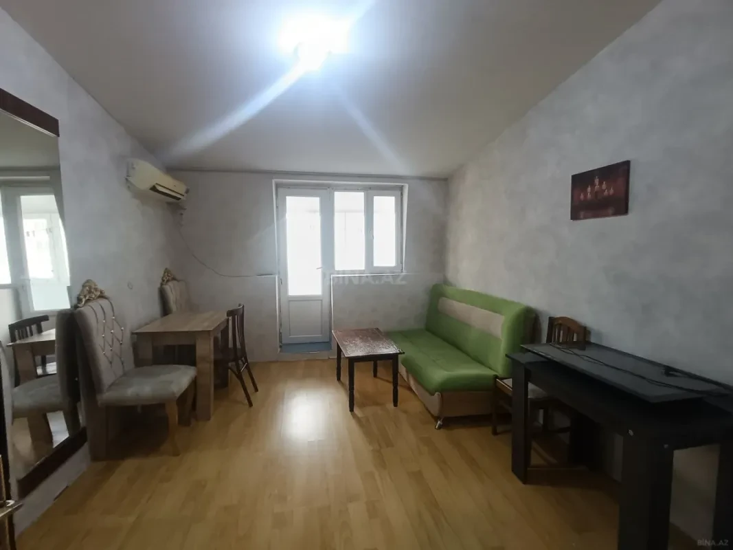Kirayə verilir 2 otaqlı mənzil 60 m²