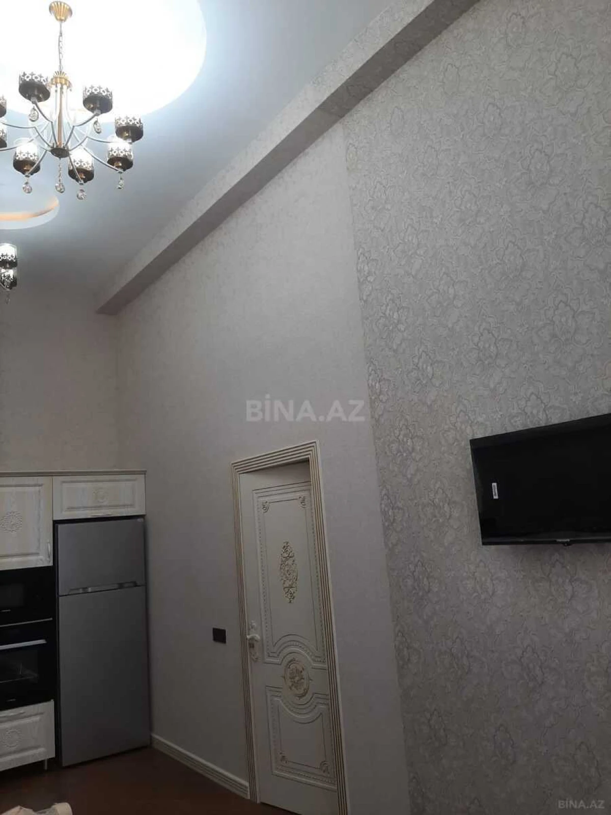Kirayə verilir 3 otaqlı mənzil 116 m²
