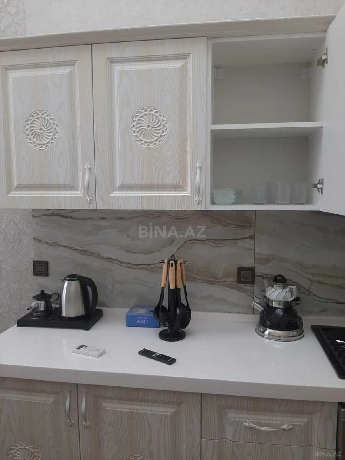 Kirayə verilir 3 otaqlı mənzil 116 m²