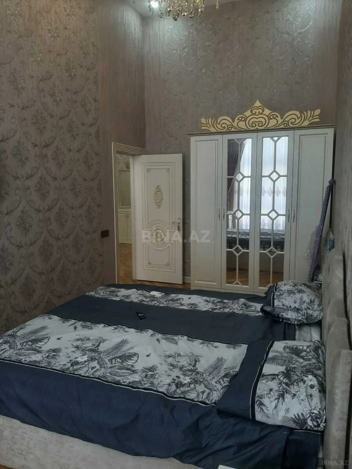 Kirayə verilir 3 otaqlı mənzil 116 m²