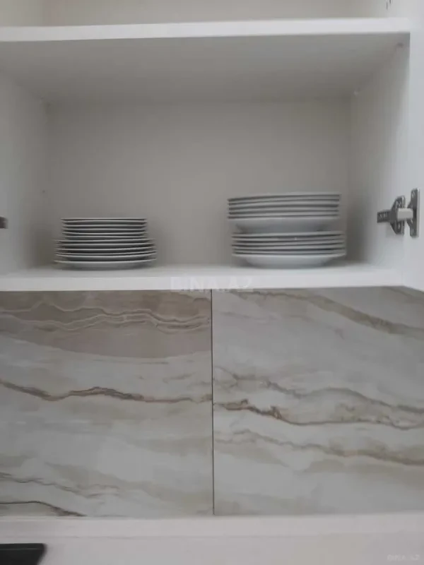 Kirayə verilir 3 otaqlı mənzil 116 m²