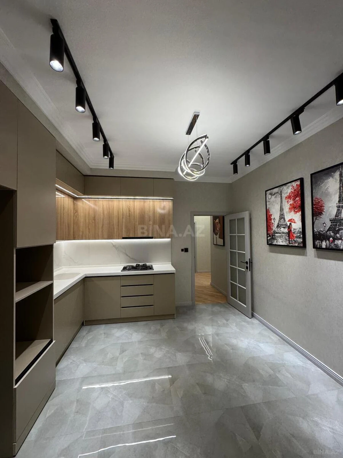 Satılır 2 otaqlı mənzil 89 m²