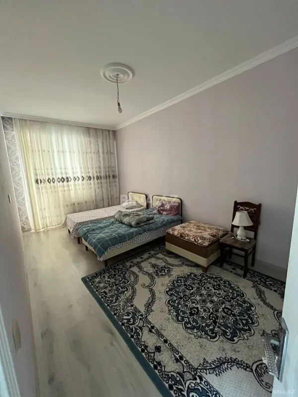 Satılır 2 otaqlı mənzil 75 m²