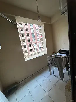 Satılır 2 otaqlı mənzil 75 m²