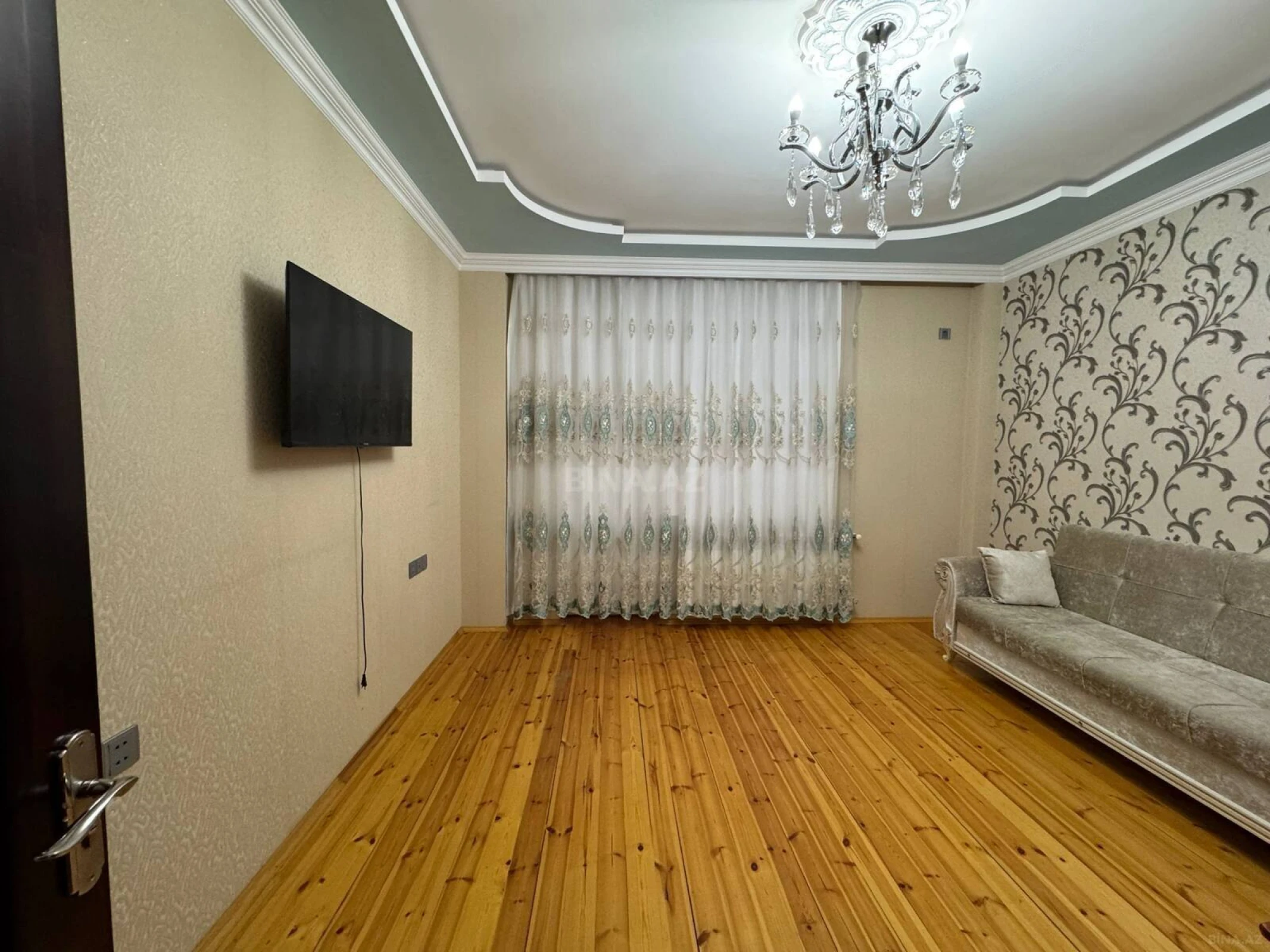 Satılır 2 otaqlı mənzil 65 m²