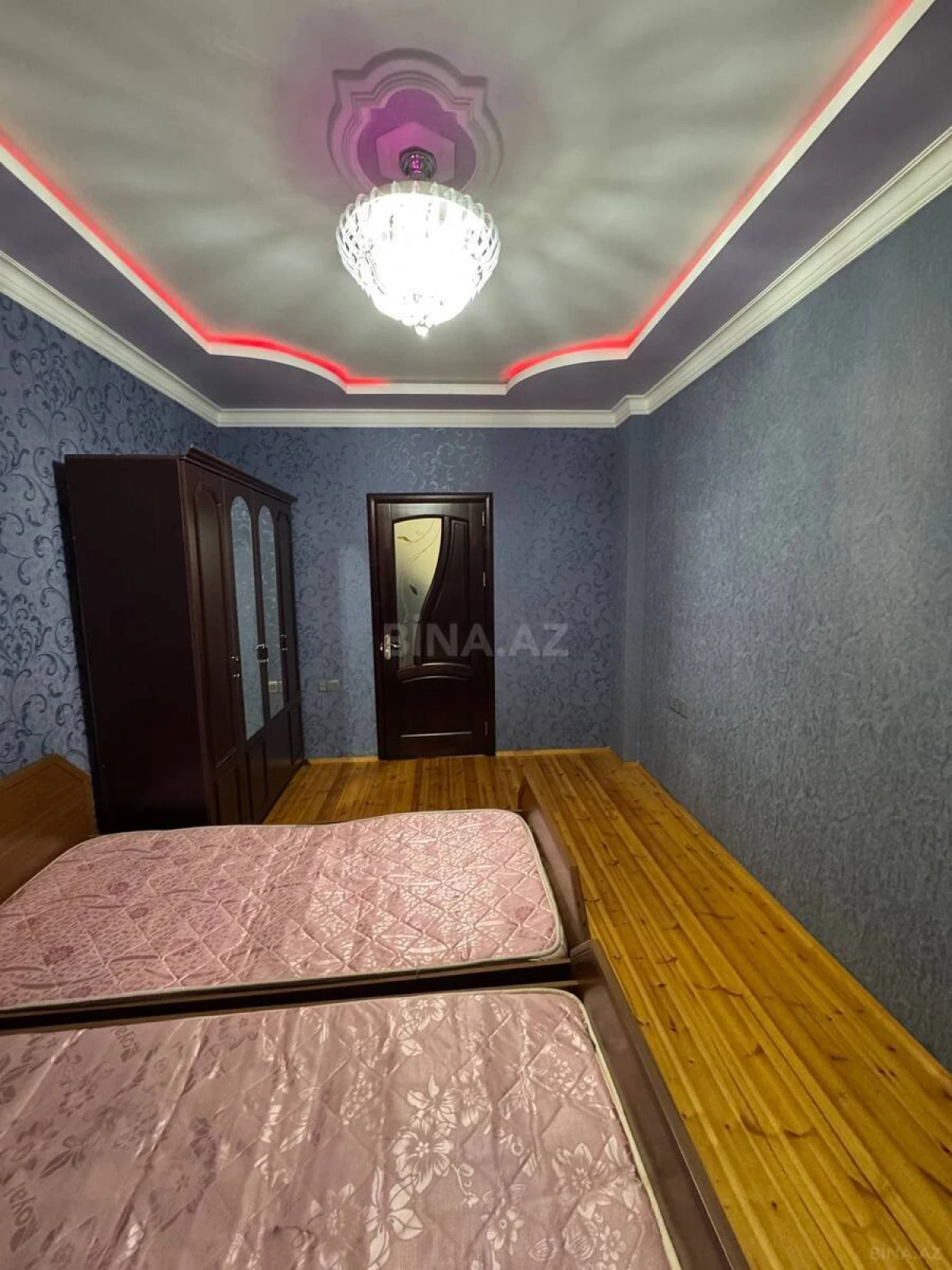 Satılır 2 otaqlı mənzil 65 m²