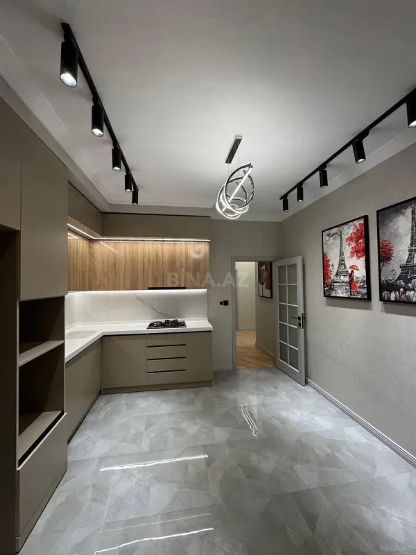 Satılır 2 otaqlı mənzil 89 m²