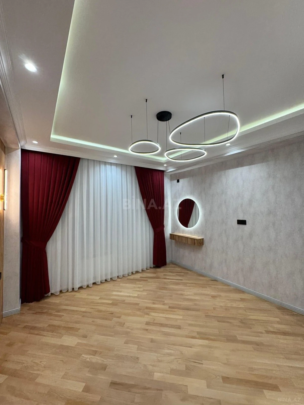 Satılır 2 otaqlı mənzil 89 m²