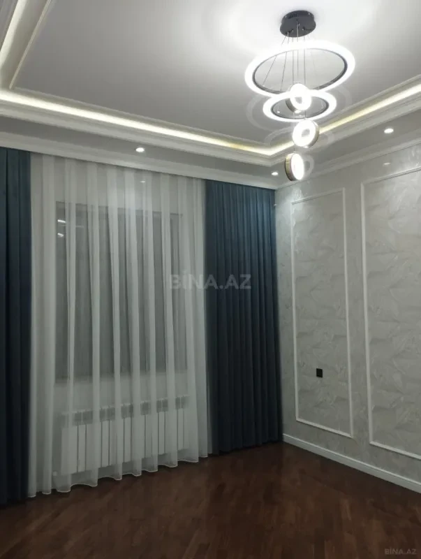 Satılır 6 otaqlı həyət evi 330 m²