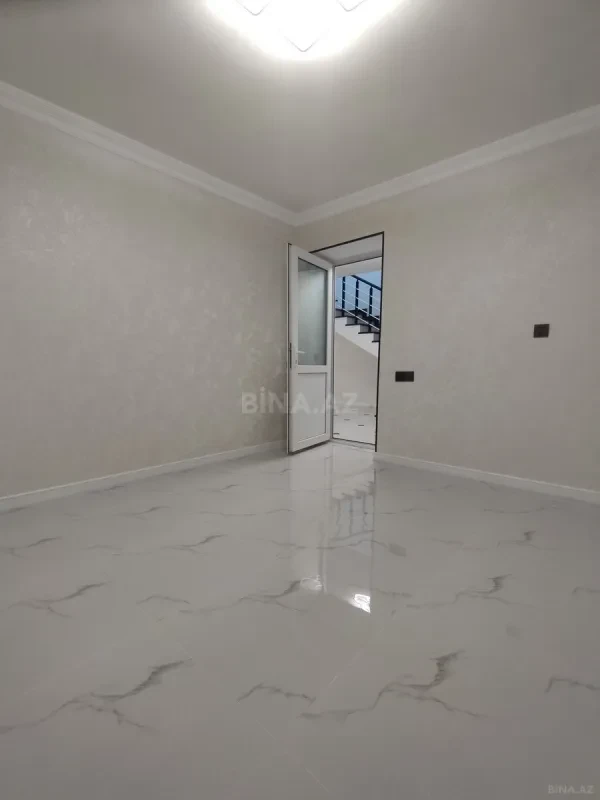 Satılır 6 otaqlı həyət evi 330 m²
