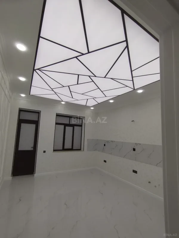 Satılır 6 otaqlı həyət evi 330 m²
