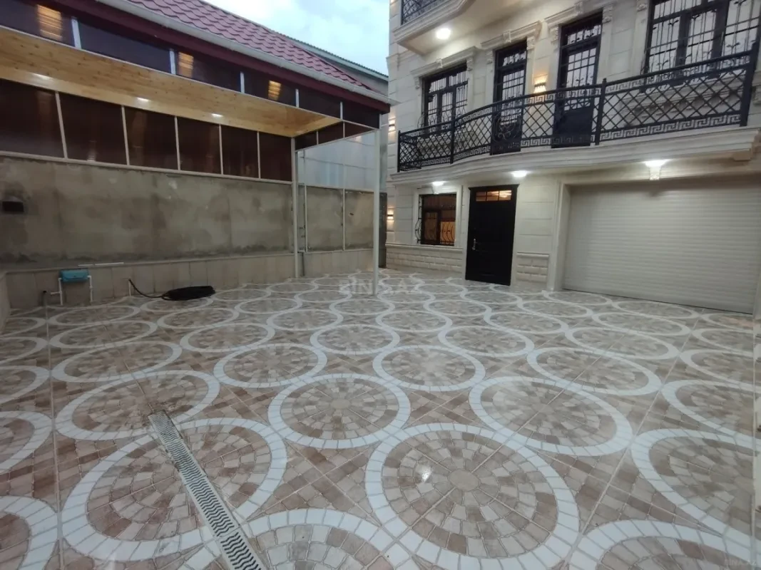 Satılır 6 otaqlı həyət evi 330 m²