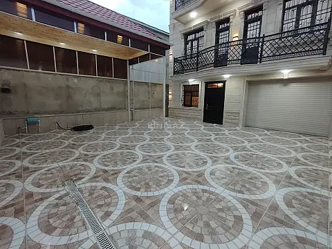 Satılır 6 otaqlı həyət evi 330 m²