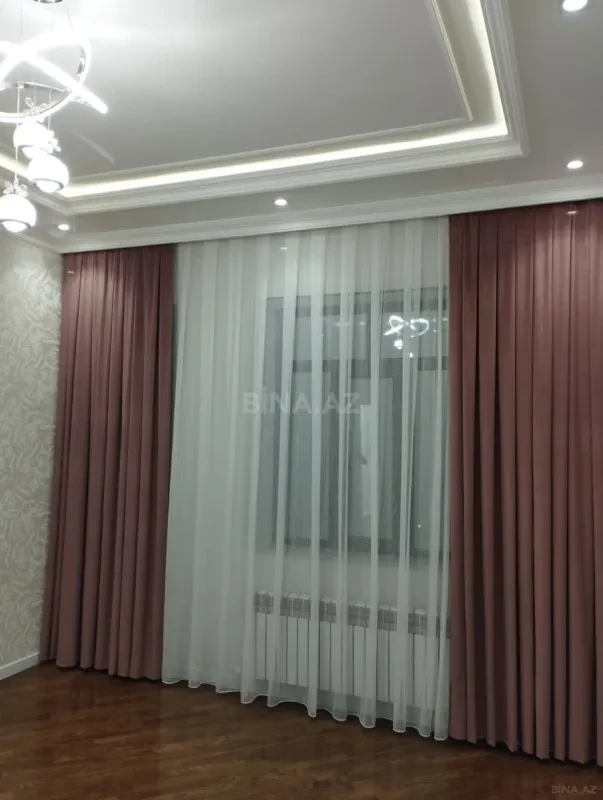 Satılır 6 otaqlı həyət evi 330 m²