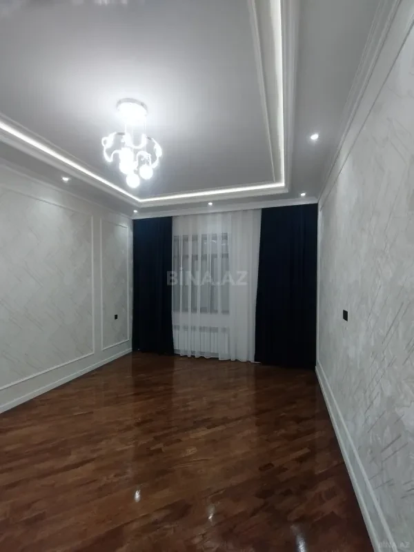 Satılır 6 otaqlı həyət evi 330 m²