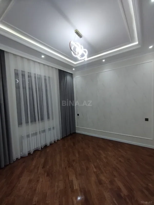 Satılır 6 otaqlı həyət evi 330 m²
