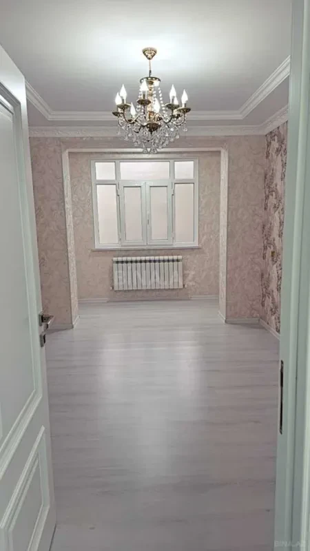 Satılır 5 otaqlı mənzil 111 m²