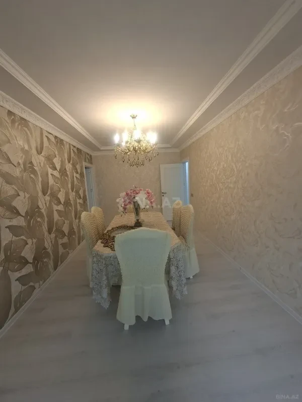Satılır 5 otaqlı mənzil 111 m²