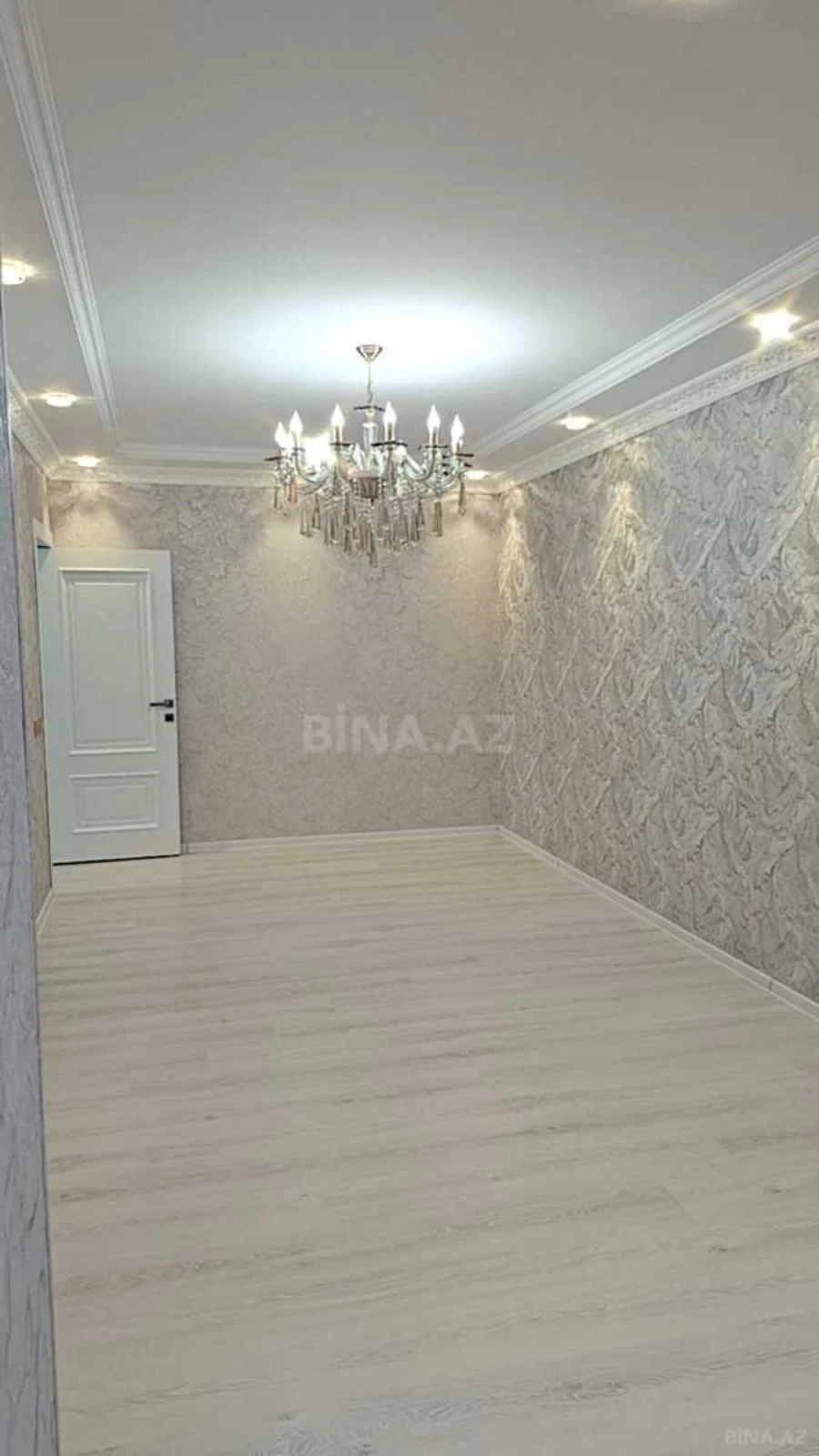 Satılır 5 otaqlı mənzil 111 m²