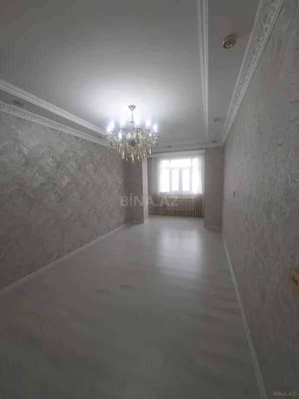 Satılır 5 otaqlı mənzil 111 m²