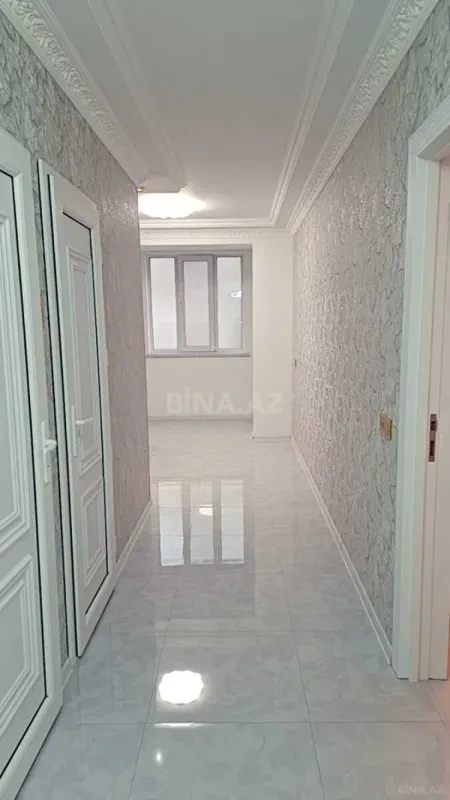 Satılır 5 otaqlı mənzil 111 m²