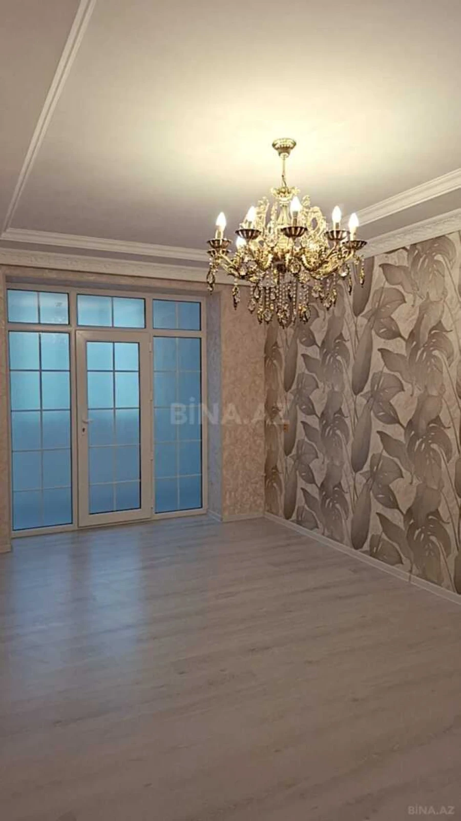 Satılır 5 otaqlı mənzil 111 m²