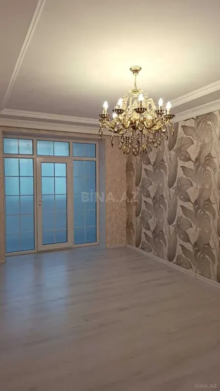 Satılır 5 otaqlı mənzil 111 m²