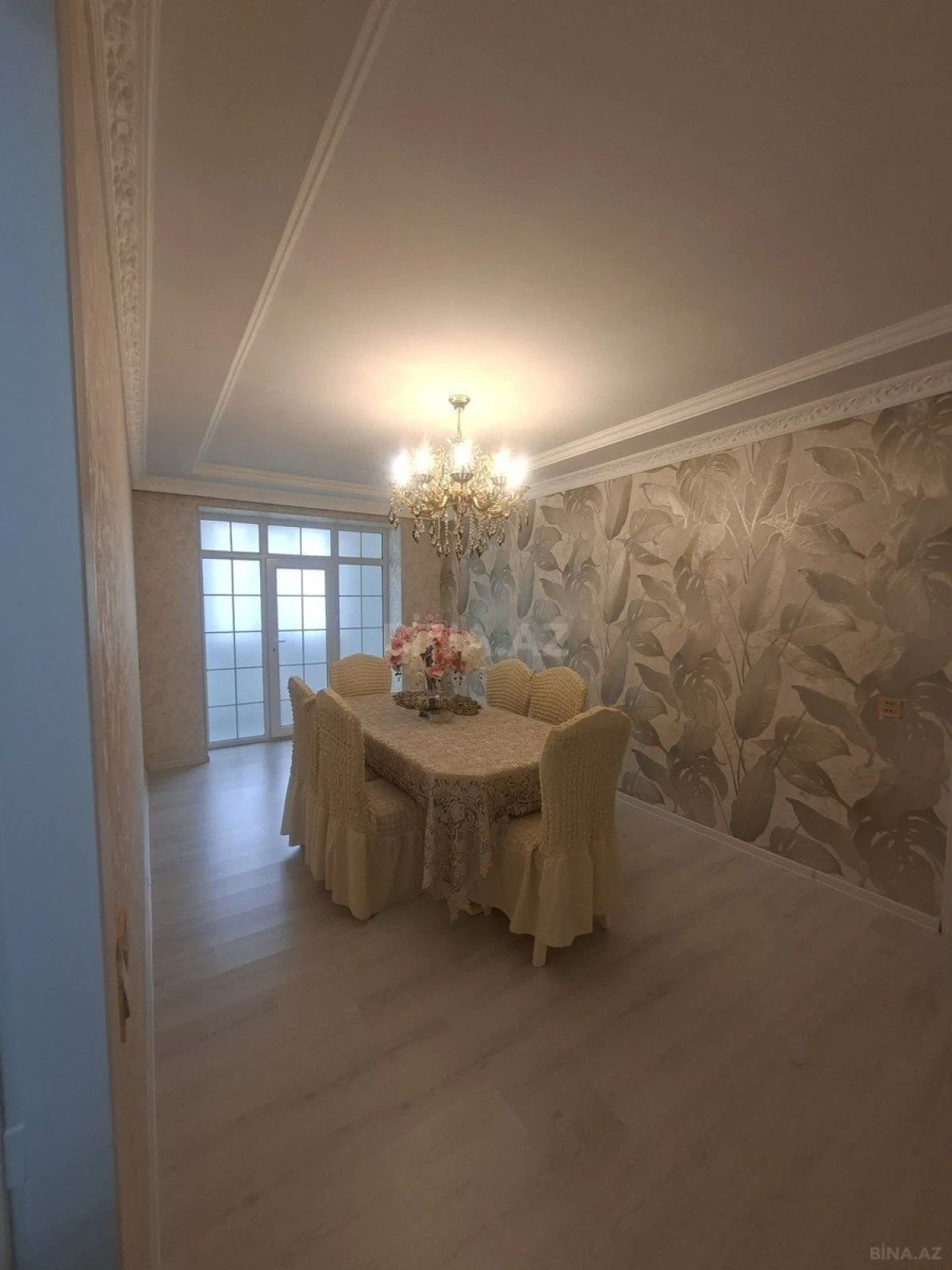 Satılır 5 otaqlı mənzil 111 m²