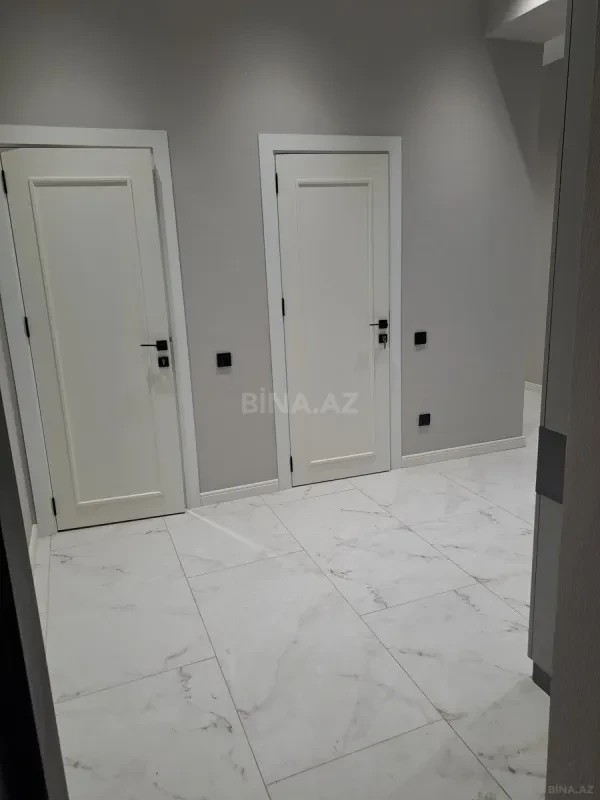 Kirayə verilir 2 otaqlı mənzil 108 m²