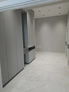 Kirayə verilir 2 otaqlı mənzil 108 m²
