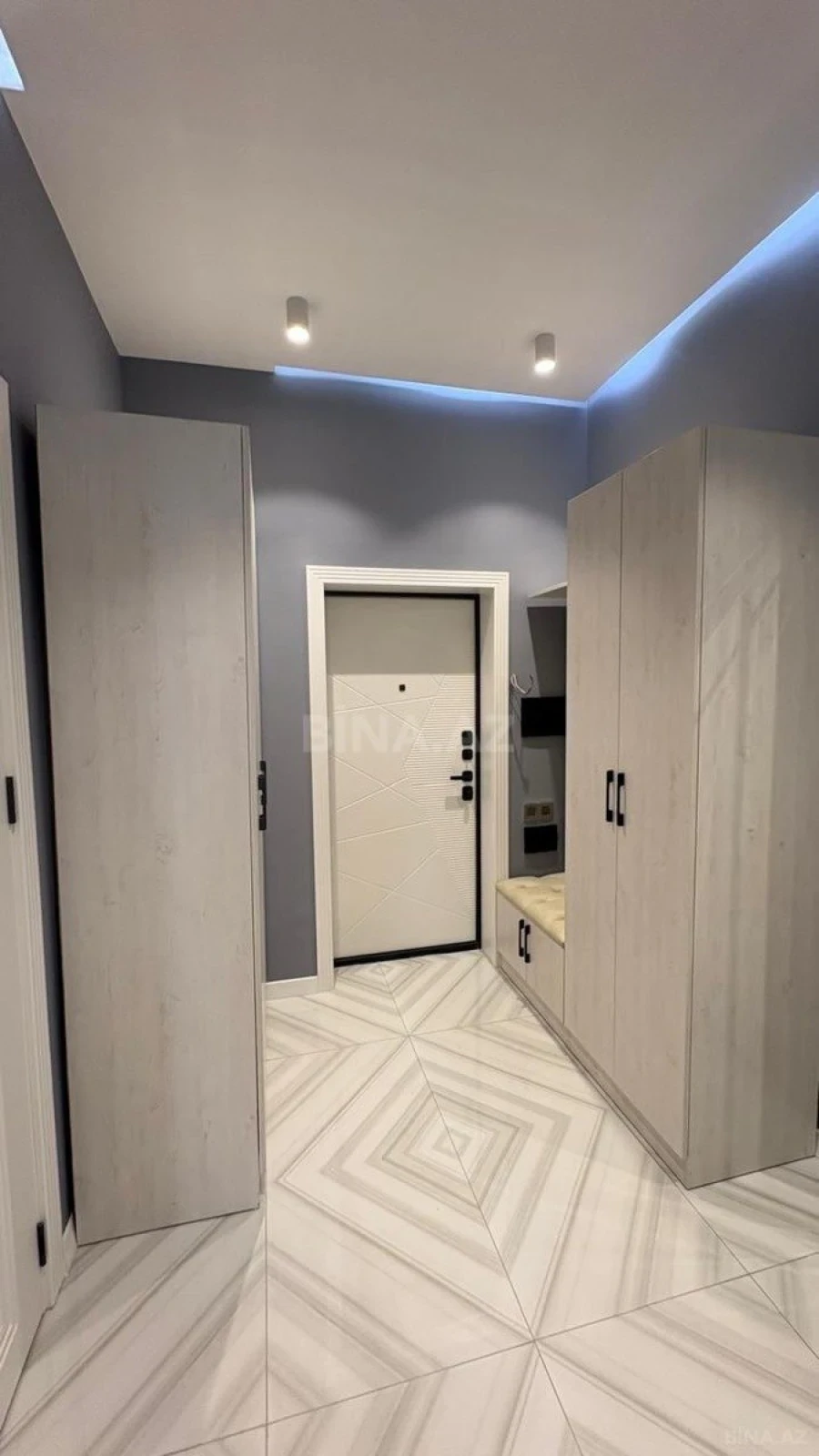 Satılır 2 otaqlı mənzil 65 m²